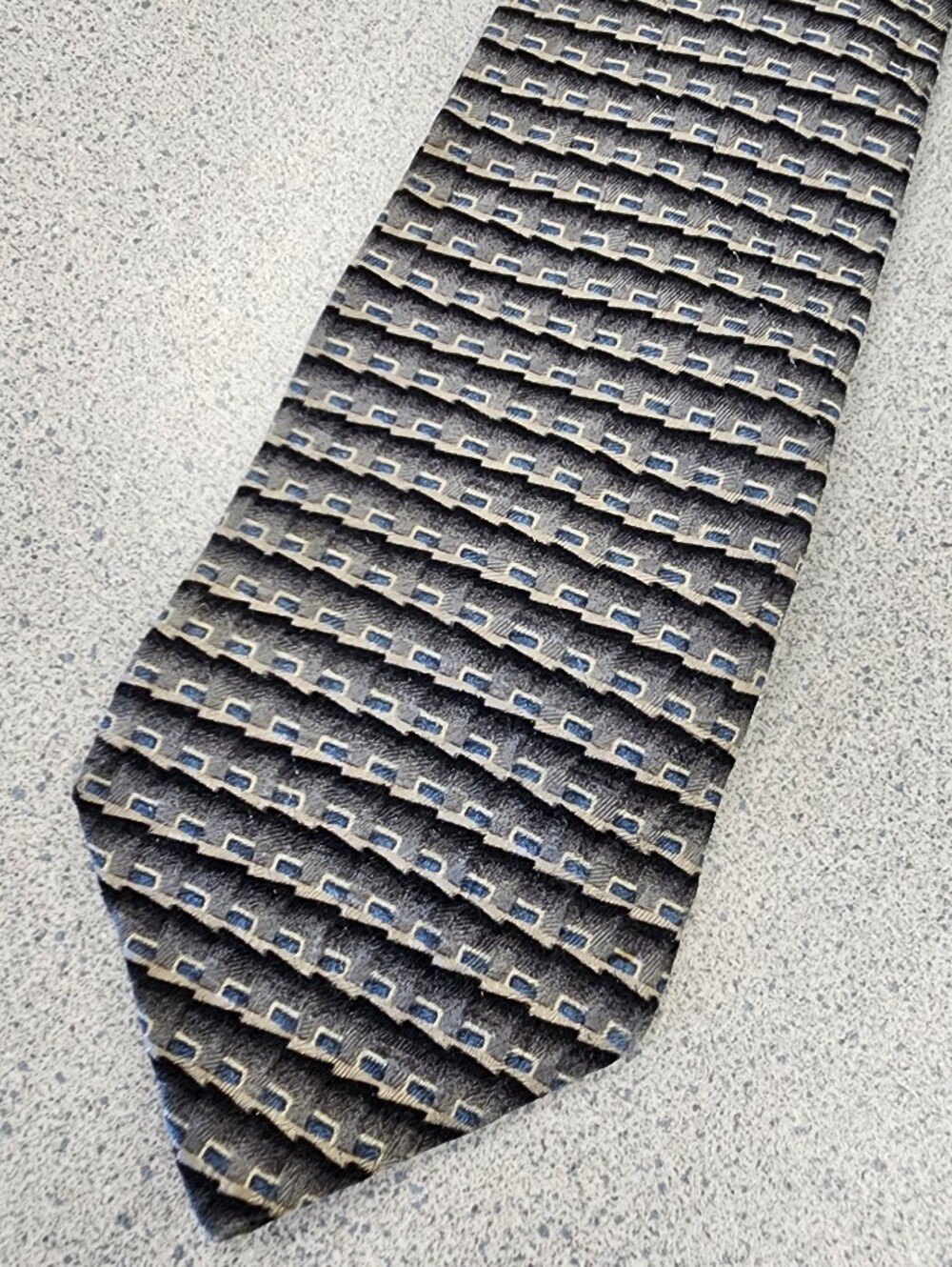 Kenneth Cole New York Silk Geometric Grid Necktie